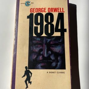 1984 by George Orwell Signet Classic